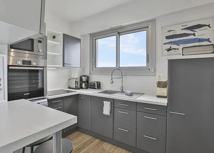 Fregates - Vue Exceptionelle Au 12eme Etage Apartamento La Chaume