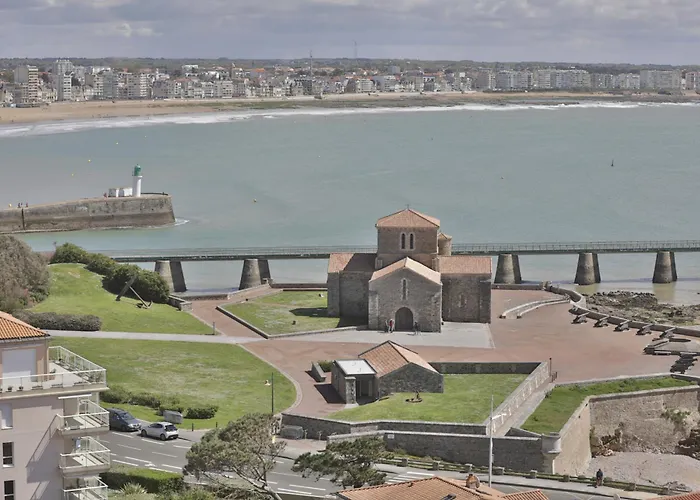 Fregates - Vue Exceptionelle Au 12eme Etage Apartamento